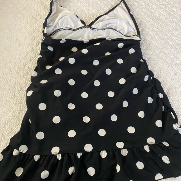 One piece bathing suit with attached bottom - Picture 4 of 4